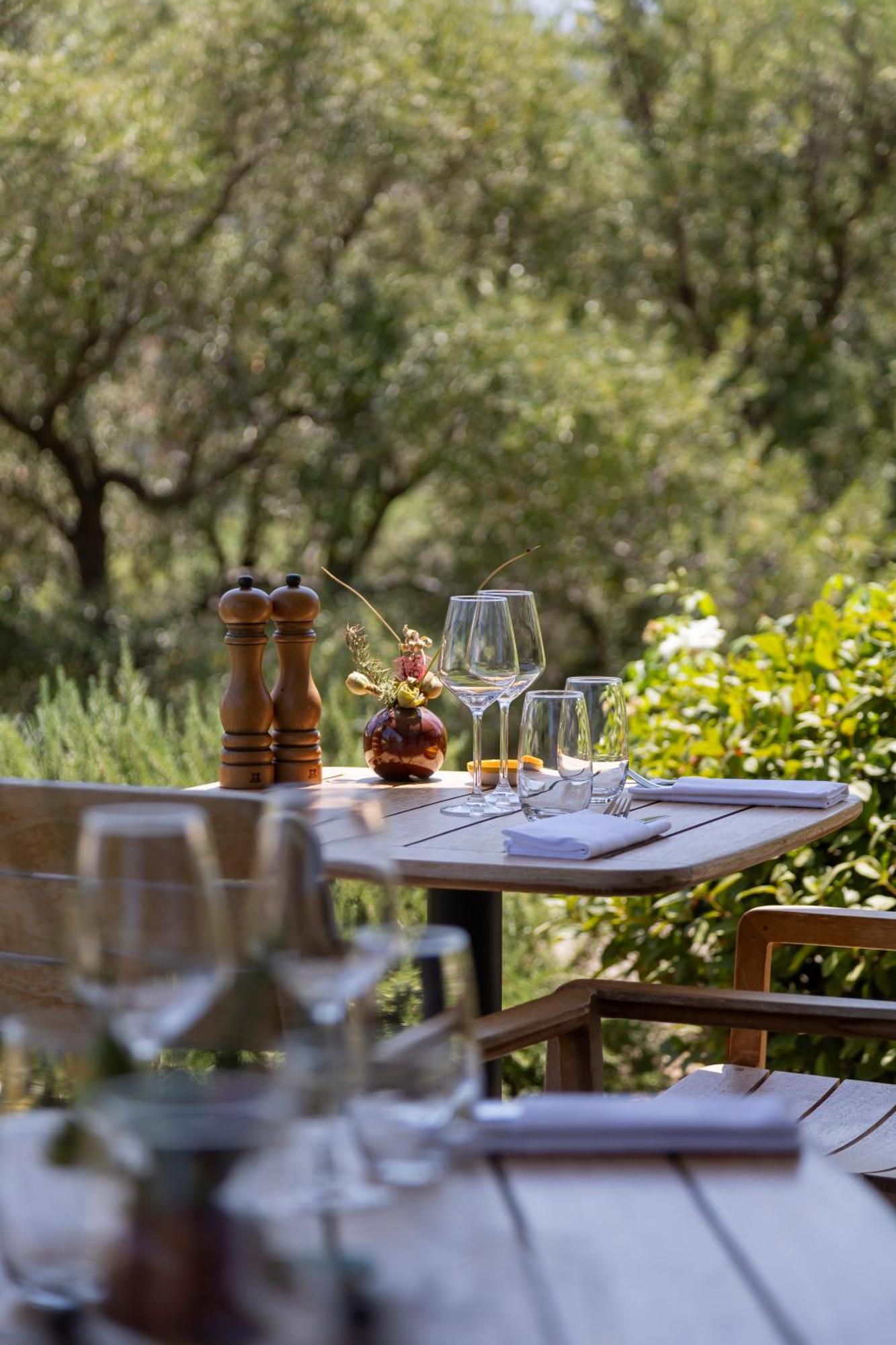 Hotel Restaurant Villa Josephine LʼÎle-Rousse Dış mekan fotoğraf
