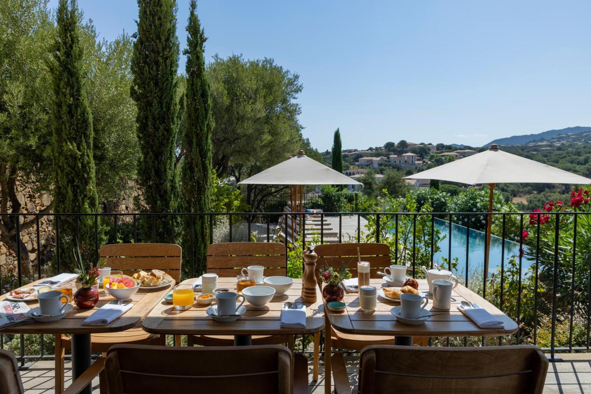 Hotel Restaurant Villa Josephine LʼÎle-Rousse Dış mekan fotoğraf