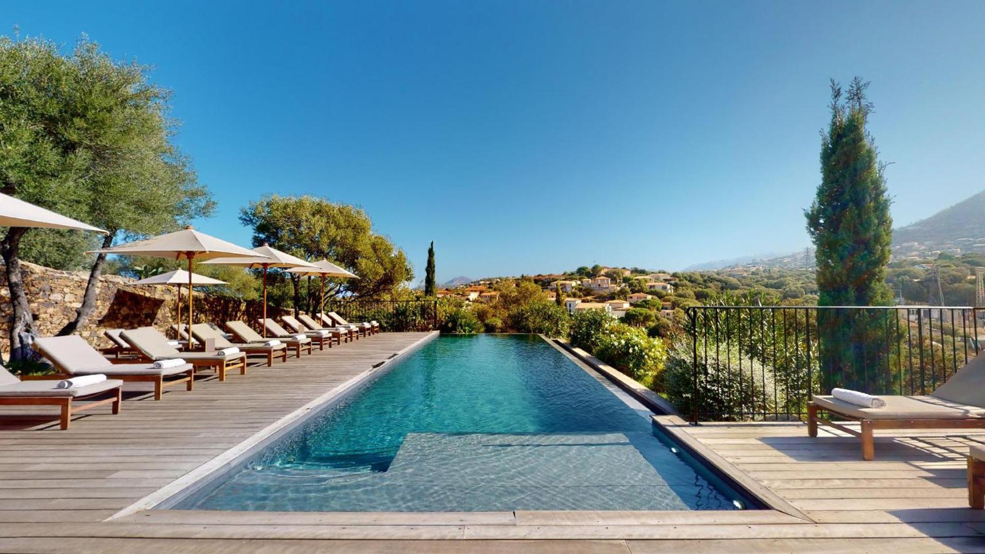 Hotel Restaurant Villa Josephine LʼÎle-Rousse Dış mekan fotoğraf
